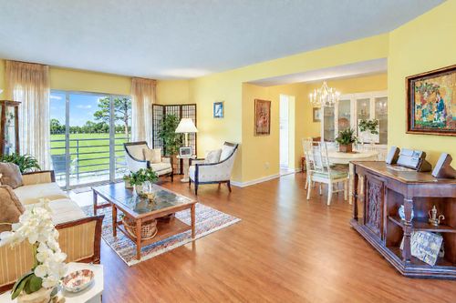 402-3755 Via Poinciana, Lake Worth, FL, 33467-2883 | Card Image