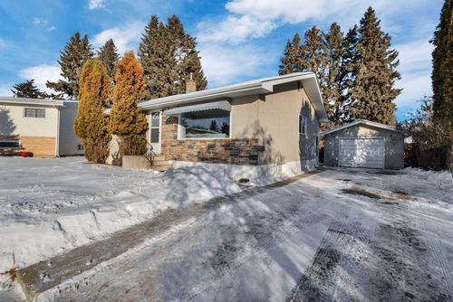 30 Oreston Close, Red Deer, AB, T4N5A2 | Card Image