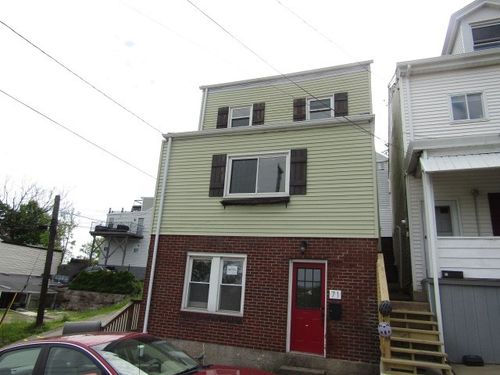 71 Barry St, Pittsburgh, PA, 15203-2470 | Card Image