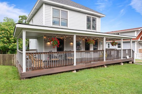 38 W Geneva Street, Williams Bay, WI, 53191 | Card Image