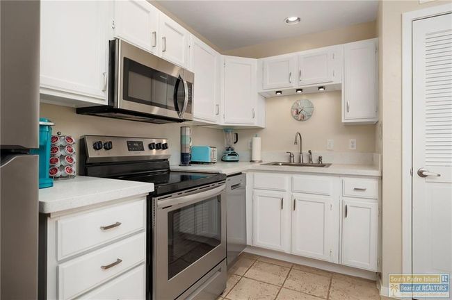 123 Windcrest Dr., House other with 2 bedrooms, 3 bathrooms and null parking in Port Isabel TX | Image 4