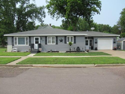 260 4th St, Revere, MN, 56166-4016 | Card Image