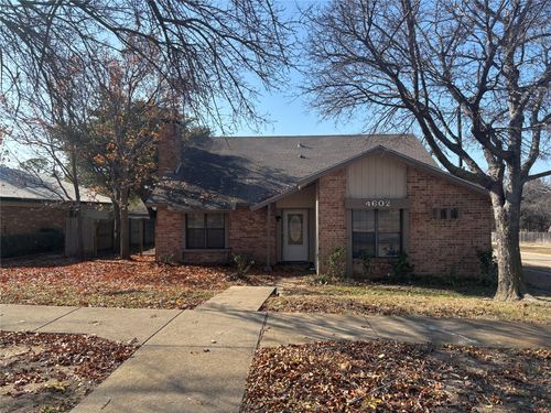 4602 Redwood Dr, Garland, TX, 75043-3346 | Card Image