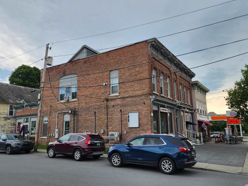 245 Main St, Poultney, VT, 05764-1192 | Card Image