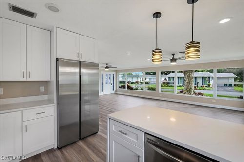 233 Yorkshire Ct, NAPLES, FL, 34112-0228 | Card Image