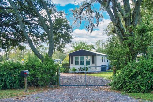 2307 Fritzke Road, DOVER, FL, 33527 | Card Image