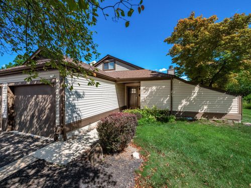 25d-832 Cherlyn Ct, Columbus, OH, 43228-3226 | Card Image