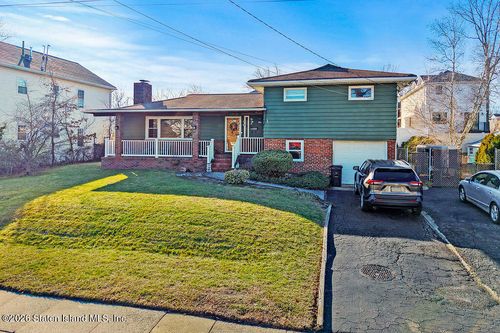 260 Armstrong Ave, Staten Island, NY, 10308-3147 | Card Image