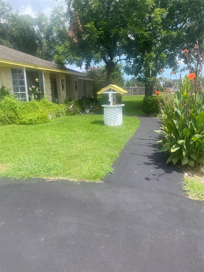 206 Riverside St, House other with 3 bedrooms, 3 bathrooms and 2 parking in Highlands TX | Image 47