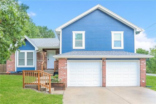 1811 Patricia Dr, Kearney, MO, 64060-9413 | Card Image