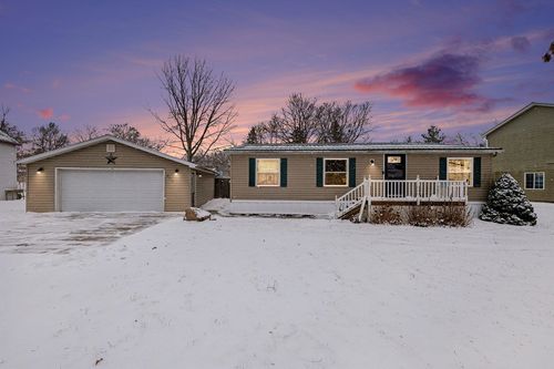 272 S Tabor St, Lyons, MI, 48851-8629 | Card Image