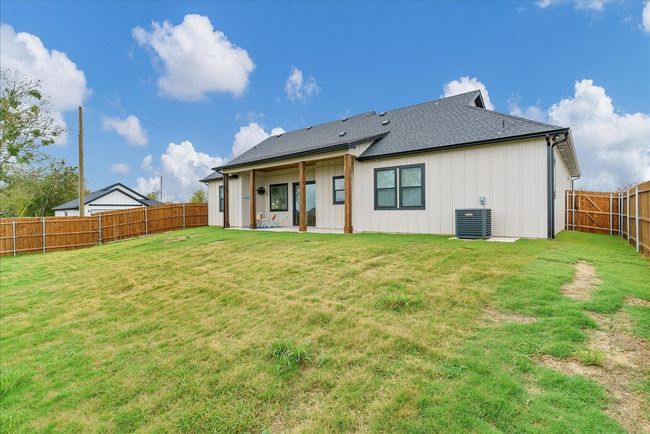 500 Highview Ct, House other with 3 bedrooms, 2 bathrooms and null parking in Godley TX | Image 39