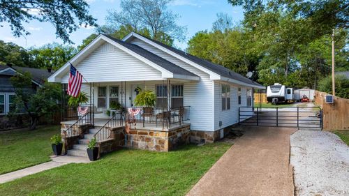523 S Broad St, Batesville, AR, 72501-7106 | Card Image