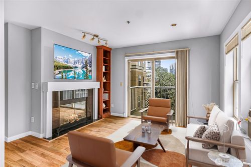 unit-e212-506 E Howell St, Seattle, WA, 98122-6952 | Card Image