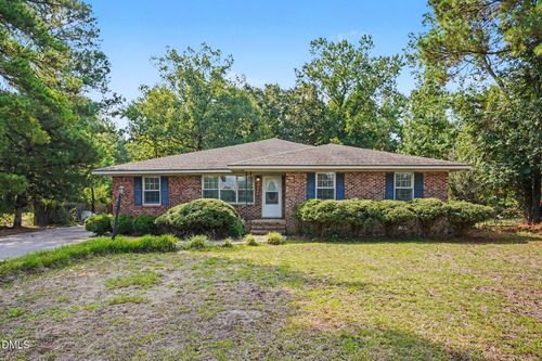 12821 Nc 242 Hwy S, Bladenboro, NC, 28320-6167 | Card Image