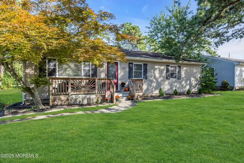 312 Beechmont St, Toms River, NJ, 08757-3535 | Card Image