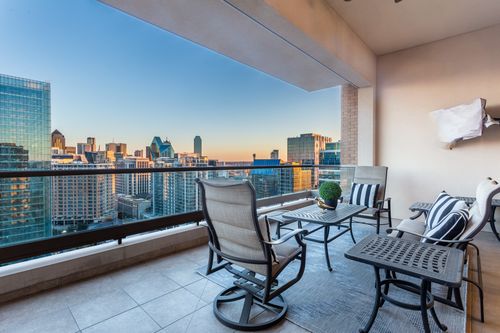 unit-19a-2300 Wolf St, Dallas, TX, 75201-7056 | Card Image