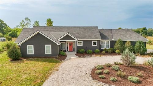 1593 N 150 Rd, Baldwin City, KS, 66006-7117 | Card Image