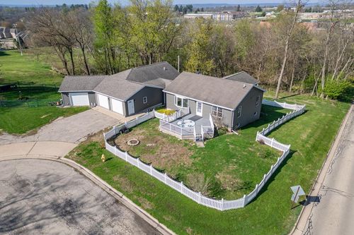 1 Irvine, Galena, IL, 61036 | Card Image