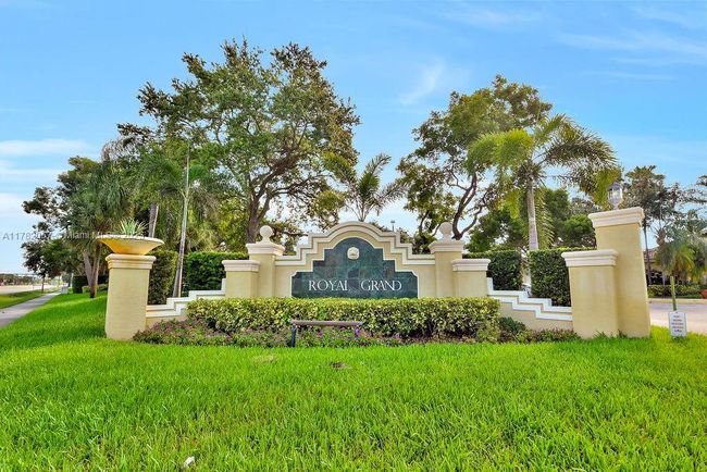 APT-107 - 2600 S University Dr, Condo with 2 bedrooms, 2 bathrooms and null parking in Davie FL | Image 24