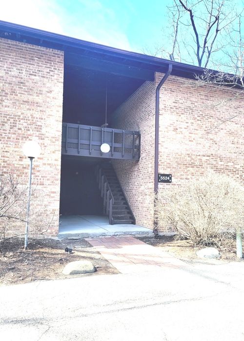 84c-5524 Lake Dr, Lisle, IL, 60532-2693 | Card Image