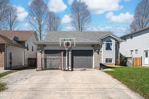 11 Vernon St, Angus, ON, L3W0V5 | Card Image