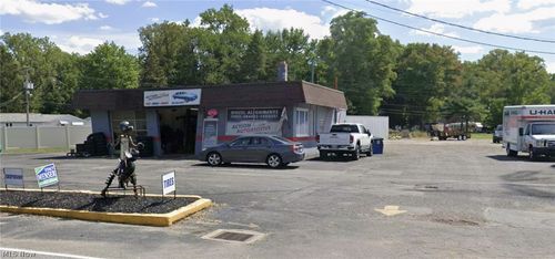35760 Lake Shore Blvd, Eastlake, OH, 44095-1852 | Card Image