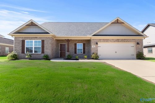 110 Old Dirt Rd, Meridianville, AL, 35759-2290 | Card Image