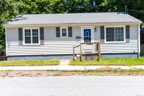 117 Norwood Ave, New London, CT, 06320-3835 | Card Image
