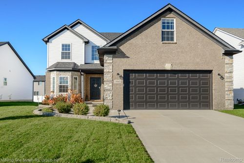 5065 Wilshire Dr, Dundee, MI, 48131-1399 | Card Image