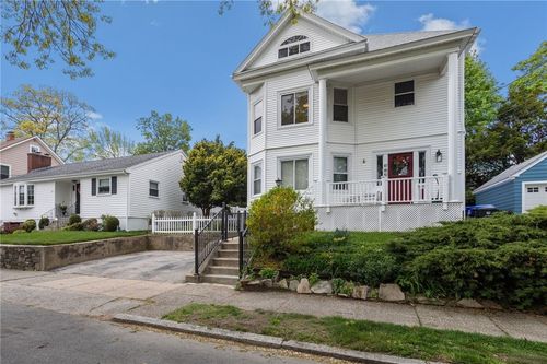 85 Blaisdell Ave, Pawtucket, RI, 02860-5752 | Card Image