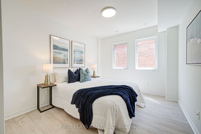 202 - 28 Rosebank Dr, Condo with 3 bedrooms, 3 bathrooms and 2 parking in Scarborough ON | Image 28