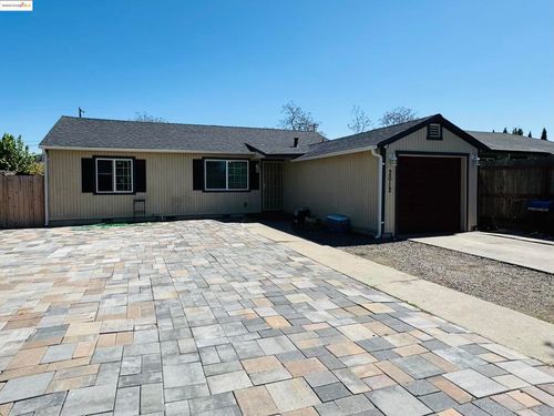 2012 S American St, Stockton, CA, 95206-2728 | Card Image