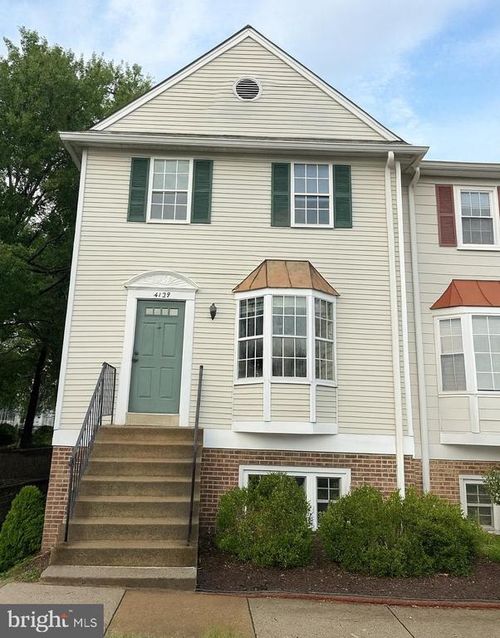 142a-4127 Weeping Willow Ct, CHANTILLY, VA, 20151-3556 | Card Image
