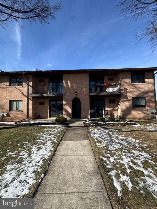 apt-14-612 N Shady Retreat Rd, DOYLESTOWN, PA, 18901-2518 | Card Image