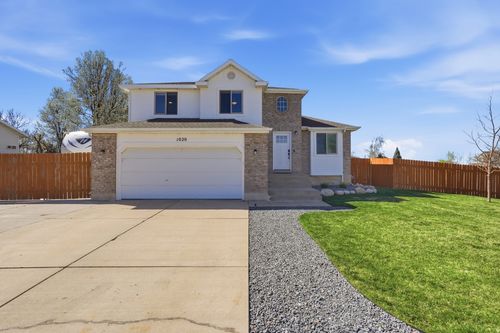 1020 E 1500 N, Layton, UT, 84040-8315 | Card Image