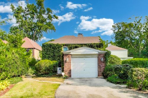 1930 Bennett Ave, Evanston, IL, 60201-2114 | Card Image