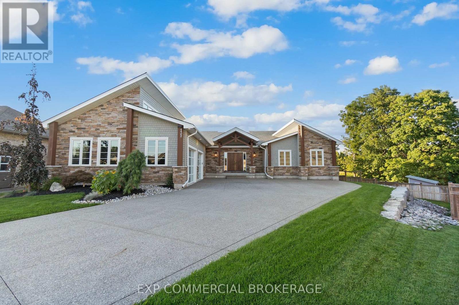 Residential in Woodstock (Woodstock - North) 3