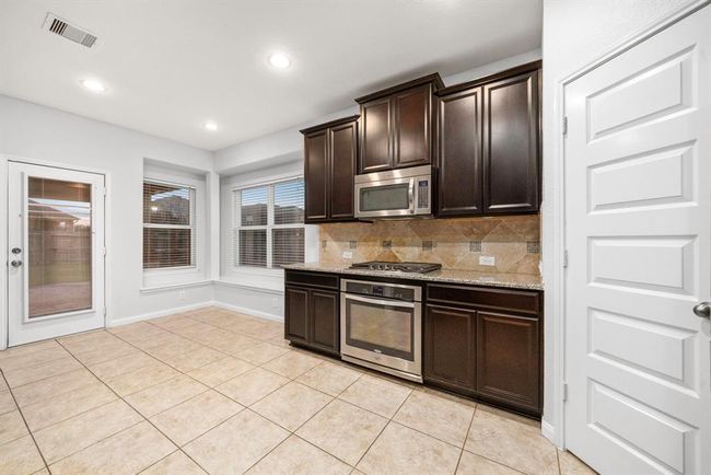 1996 Honey Meadow Ln, House other with 4 bedrooms, 3 bathrooms and 2 parking in Pearland TX | Image 24