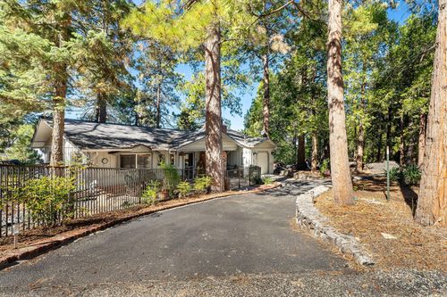 52200 Golden Leaf Trl, Idyllwild, CA, 92549 | Card Image