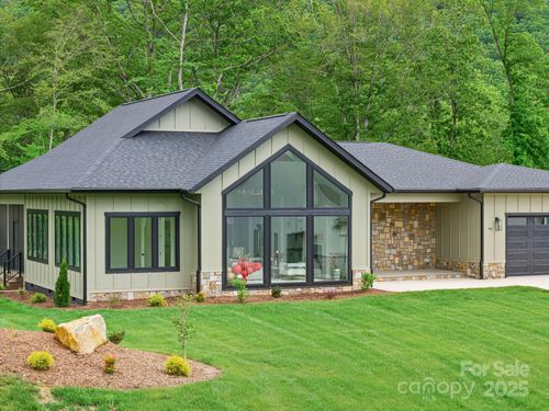 25-90 Bridgeway Dr, Candler, NC, 28715-9096 | Card Image