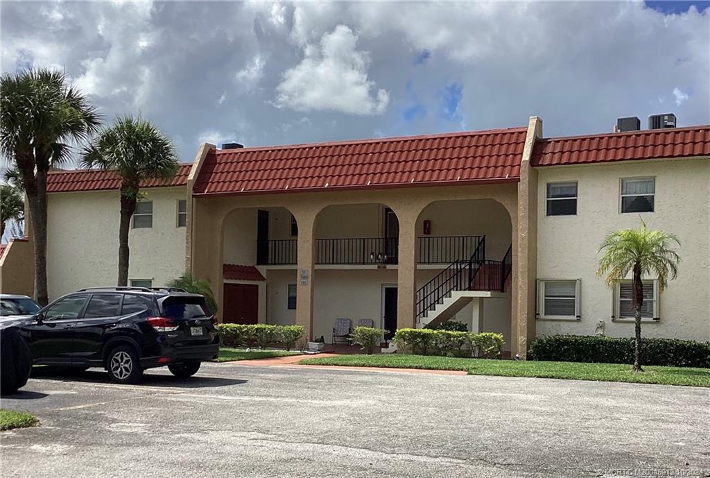 Lake Carol Dr, West Palm Beach, FL 33411