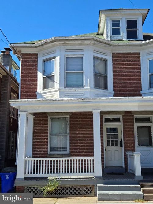 235 Locust Street, HAGERSTOWN, MD, 21740 | Card Image
