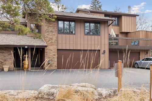 2627 Sumac Rdg, White Bear Lake, MN, 55110-7008 | Card Image