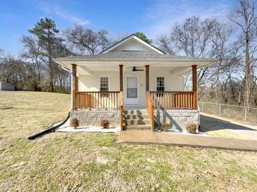 415 Oakview Dr, Columbia, TN, 38401-6841 | Card Image