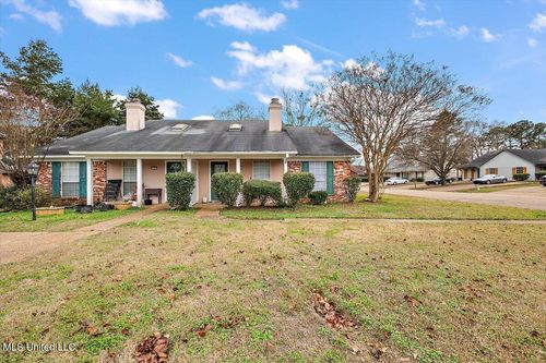 14 Meadowoods Cir, Jackson, MS, 39211-3044 | Card Image
