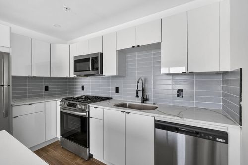 10-2032 N Dixie Hwy, West Palm Beach, FL, 33407-6016 | Card Image