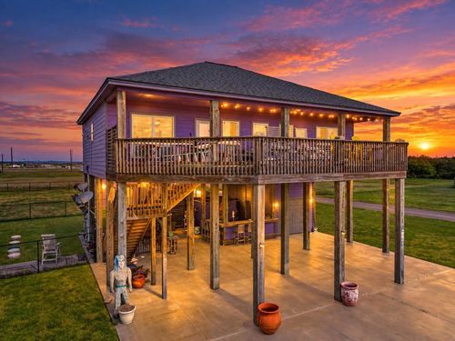 205 Padre Is, Crystal Beach, TX, 77650 | Card Image