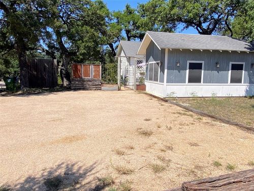 b-602 Old Fitzhugh Rd, Dripping Springs, TX, 78620-3808 | Card Image