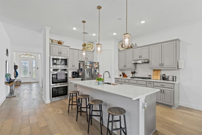 7020 Valley View Dr, House other with 3 bedrooms, 3 bathrooms and null parking in Joshua TX | Image 15